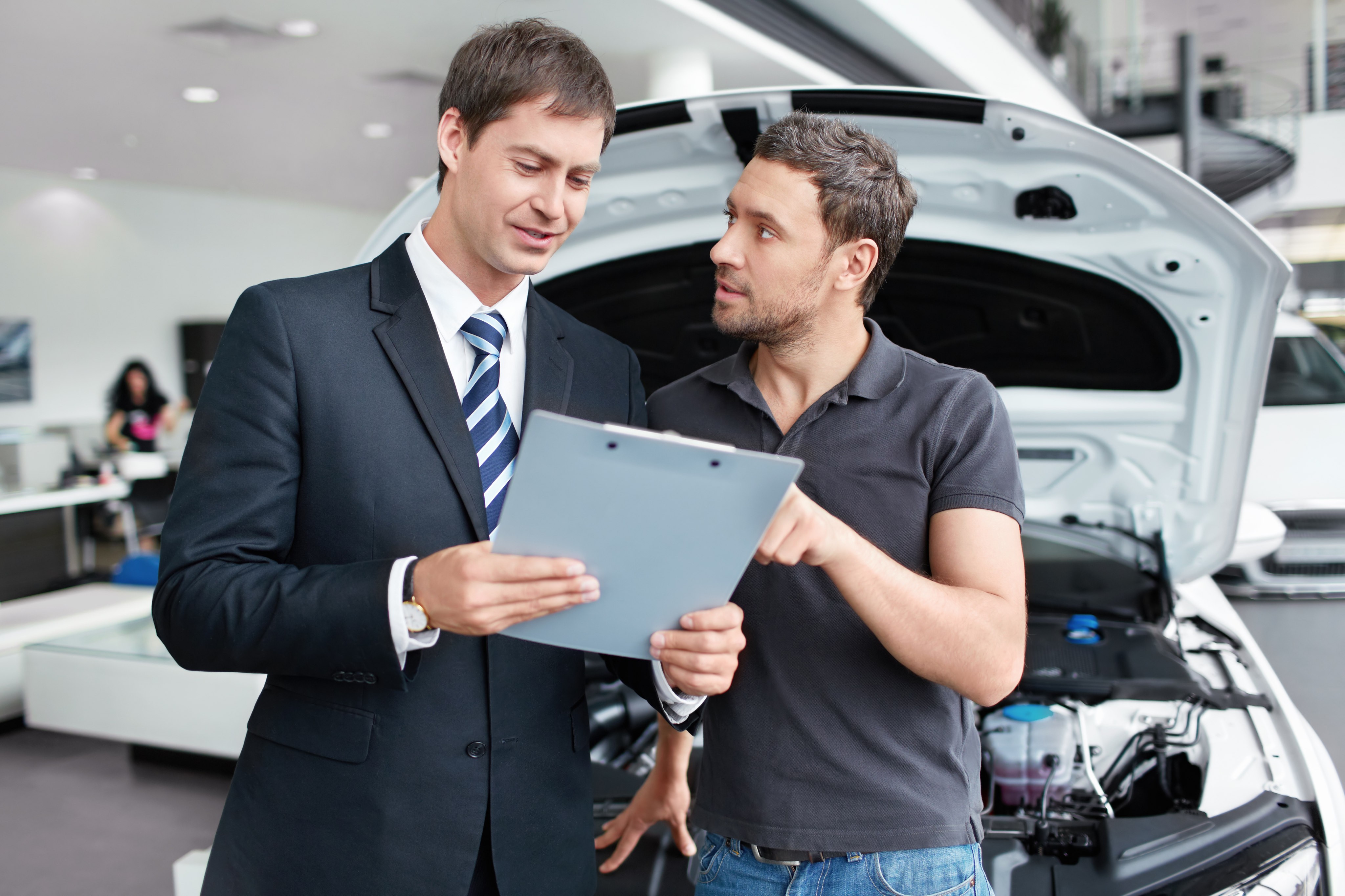 Секреты успешного торга при покупке автомобиля: экспертные советы и стратегии